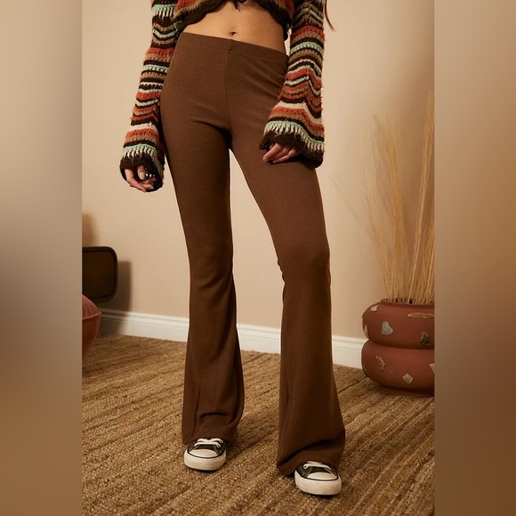 Urban Outfitters Cosy Ribbed Flare Trousers size medium!! - Picture 3 of 3